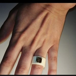 Carolina Herrera white Ring 15.7mm